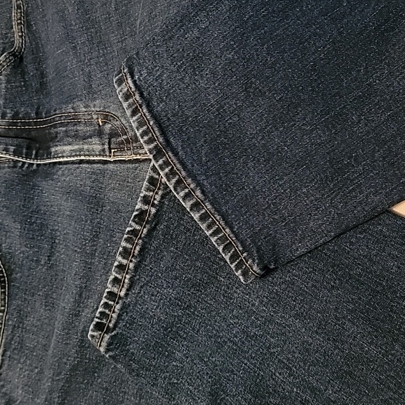 Like New Men's Levi's 505 jeans.  34X32. - Picture 5 of 7